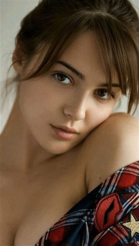Most Beautiful Faces Of Women