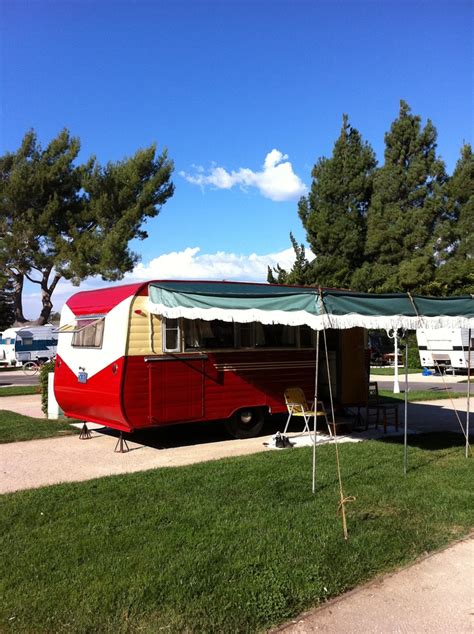 Terry At Pismo Rally Vintage Travel Trailers Vintage Trailer