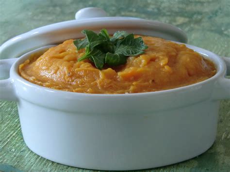 Purée de patate douce au curcuma sans lactose