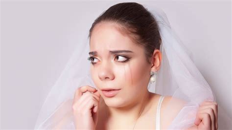 A Bride To Be Kicked Her Own Sister Out Of Her Engagement Party For Behaving Like A Brat