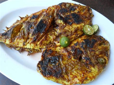 Jika kamu ingin ayam kamu lebih sangar atau agresif disaat berkelahi kamu boleh kasih makan ayam jago anda sisa potongan ikan laut atau ikan air tawar yang masih fresh serta jangan di cuci biarkan. Ikan Ayam-Ayaman Bakar @Pondok Pangandaran Kelapa Gading ...