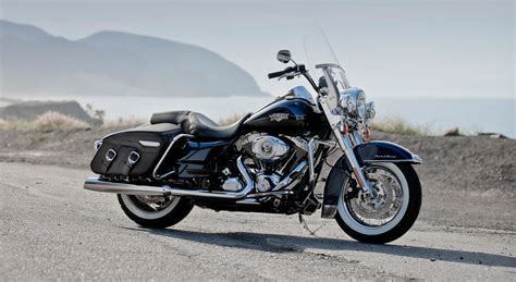 The apr may vary based on the applicant's past credit performance and the term of the loan. Harley Davidson Road King Classic | Moto Clube