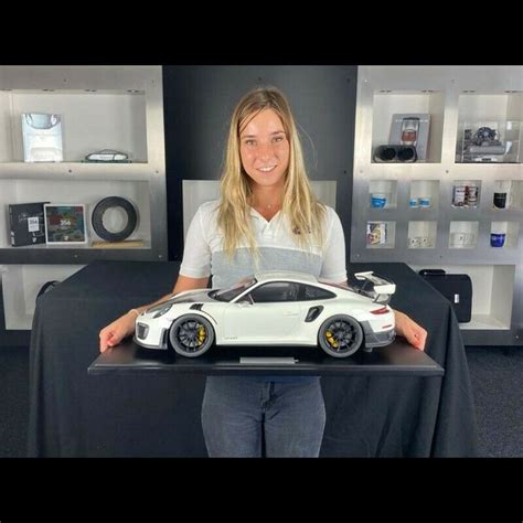 1/8 SCALE MINICHAMPS 2018 PORSCHE 911 991 GT2 RS WHITE 99 PCS. #