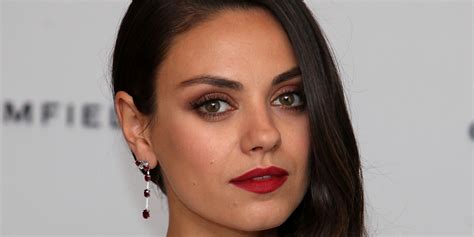 Mila Kunis Matte Red Lips And More Celebrity Beauty Looks We Loved This Week Huffpost