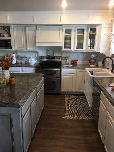 Realize your dream with the team you can trust. 40 Best Small Traditional Kitchen/Dining Room Combo Design ...