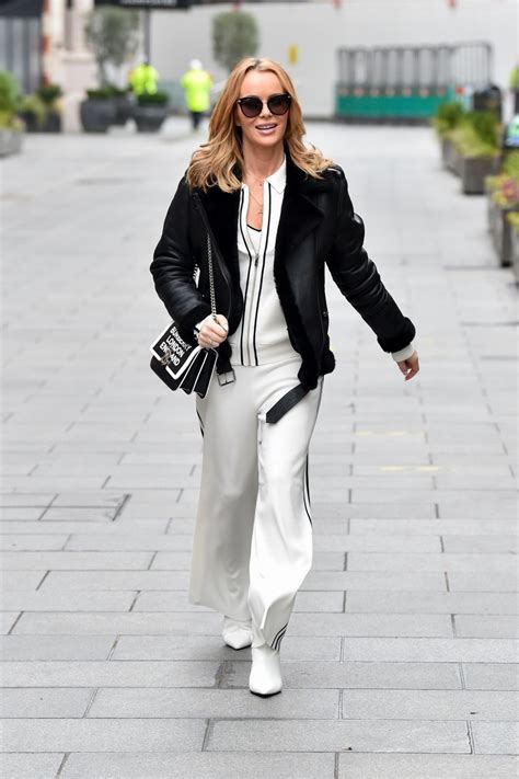 Amanda holden arrives at global radio in london 06/11/2021. AMANDA HOLDEN Leaves Heart Breakfast Show in London 02/01 ...