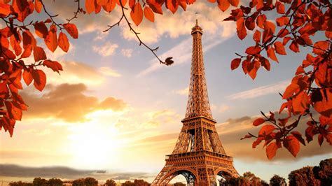 Paris The City Of Love Beautiful Sunrise In Autumn Season