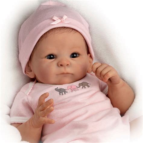 Little Peanut Lifelike Poseable So Truly Real Baby Girl Doll In 2020