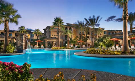 Luxury Apartments in Phoenix, AZ near North Scottsdale | San Milan