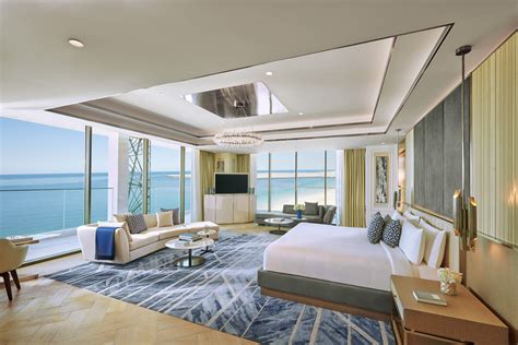 Deluxe Zimmer Mit Blick Auf Die Skyline Luxus Zimmer Mandarin
