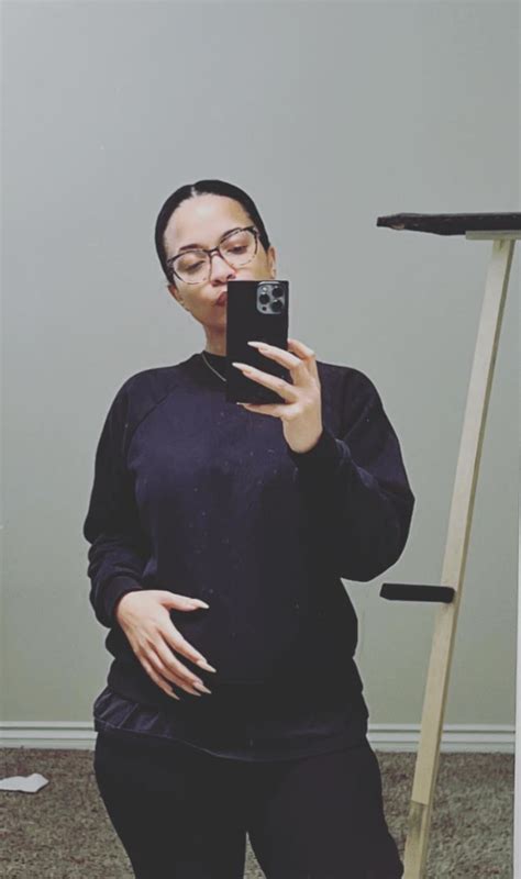 Karrine ‘superhead Steffans Confirms Yup Shes Pregnant Wrapva