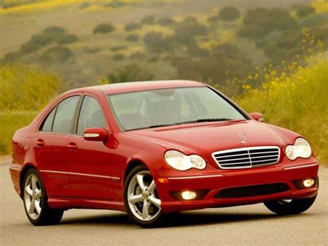 Get the details right here, from the comprehensive motortrend buyer's guide. 2006 Mercedes-Benz C-Class Preview | Autobytel.com