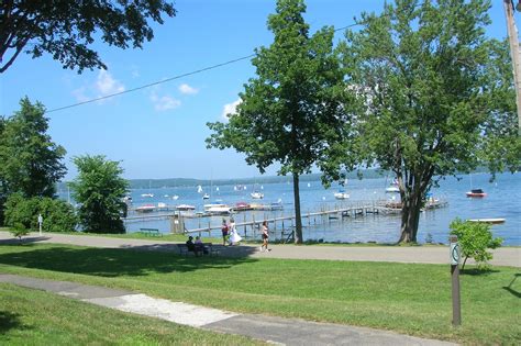 Chautauqua Book Club - 3fiaalkkot