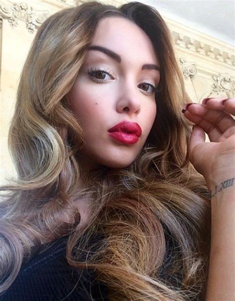 nabilla benattia une nouvelle photo ultra sexy sur instagram télé star