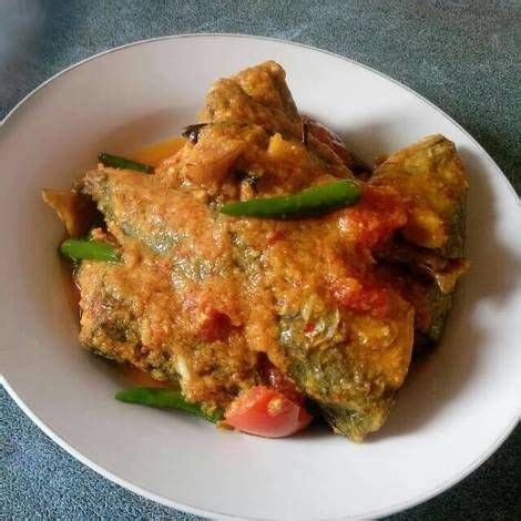 Kukus ikan selama 1 jam di pengukusan/ alat presto. Pesmol Ikan Kembung (Bumbu kuning) | Resep | Resep, Makanan minuman, Resep makanan