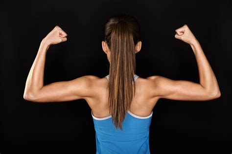 The woman who left movie reviews & metacritic score: WatchFit - How to get toned arms: "Drop the dumbbells" workout