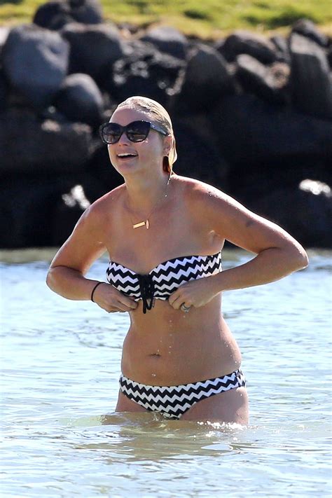 Miranda Lambert In A Bikini On A Beach In Hawaii September