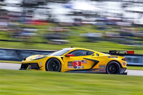 Corvette C R Races Chevrolet To GT Le Mans Manufacturers Title At Sebring Autoevolution