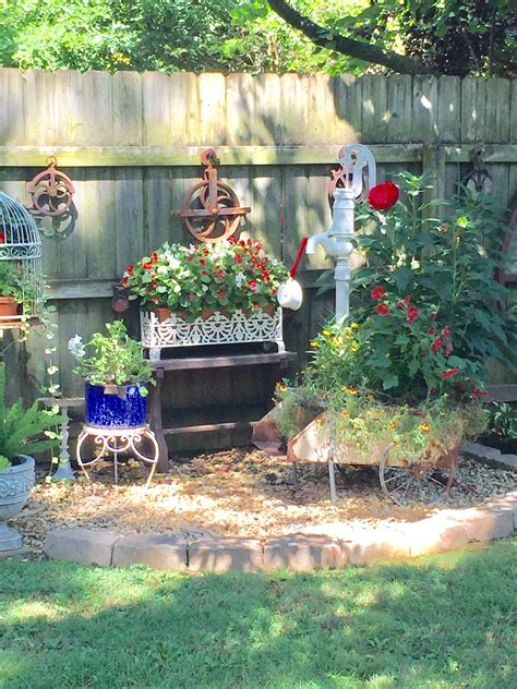 Rustic Country Garden Ideas