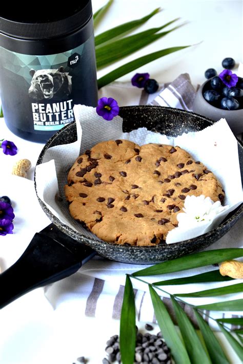 Maxi cookie à la poêle sans sucre raffiné ni beurre