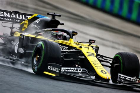 Ricciardo Zadovoljan Brzinom Renaulta Osjećam Da Nismo Daleko Od Top 5
