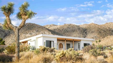 11 Joshua Tree Airbnbs To Save For Your Next Desert Getaway Condé