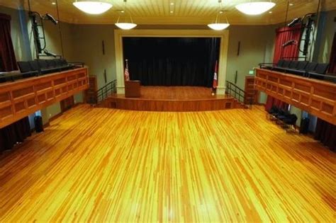 Teak Wood Polished Auditorium Stage Wooden Flooring Sizedimension
