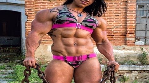 Huge Muscular Female Very Muscular Woman Female Bodybuilder With Huge Body Building