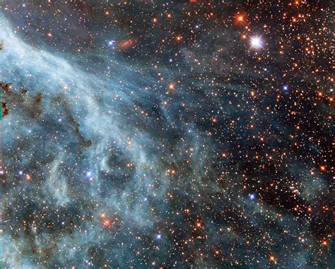 Turquoise Tinted Plumes In The Large Magellanic Cloud Earth Blog