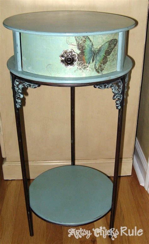 Heavy table made of solid wood. Decoupage coffee table ideas ~ Plan here