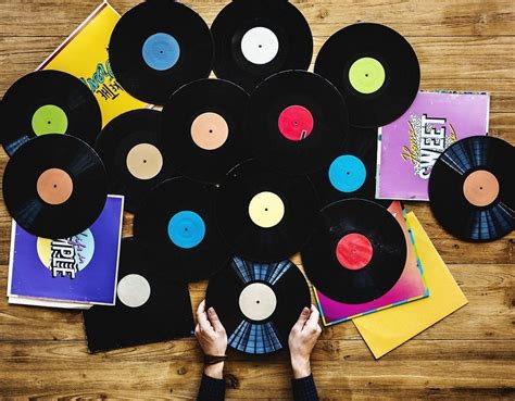 Hal Yang Membuat Vinyl Record Lebih Baik Dibanding Media Musik Lain