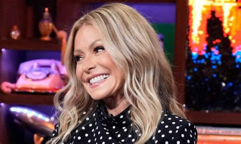Kelly Ripa Looks Tiny Alongside Her Youngest Son And He Is So Grown