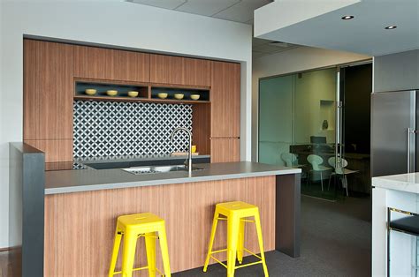 Trends Kitchens And Bathroom Newmarket Qld Showroom Kitchen In