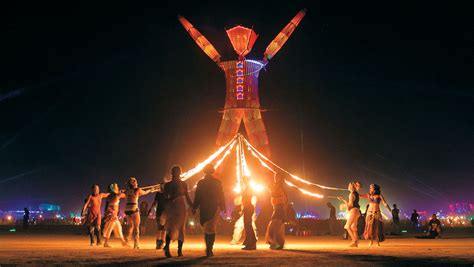 Burning Man Turns 30 The Joys Pitfalls And Drugs Of Hollywoods