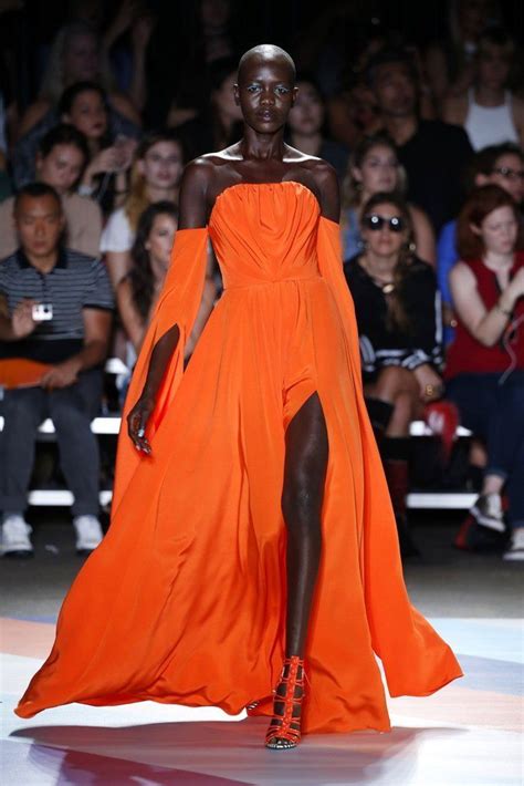 Beautiful Orange Dress Runaway Fashion Runway Fashion Orange Fashion