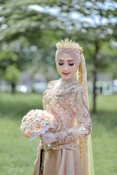 We did not find results for: WEDDING TEMANGGUNG: 27+ Foto Pengantin Putri Muslimah Hijab Modern Mahkota: Wedding Elisa+Iqbal ...
