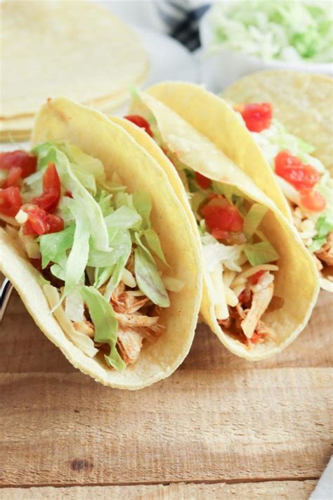 An Easy Recipe For Turkey Tacos Using Leftover Roast Turkey A Quick