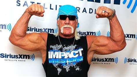 Hulk Hogan Announces WWE Return