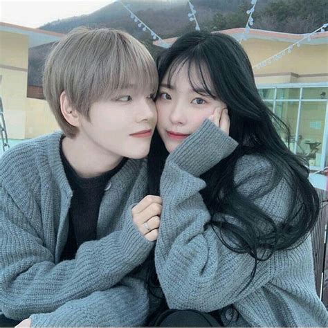 Pin De Maryam En Cute Pareja Coreana Pareja Ulzzang Selfie De Pareja