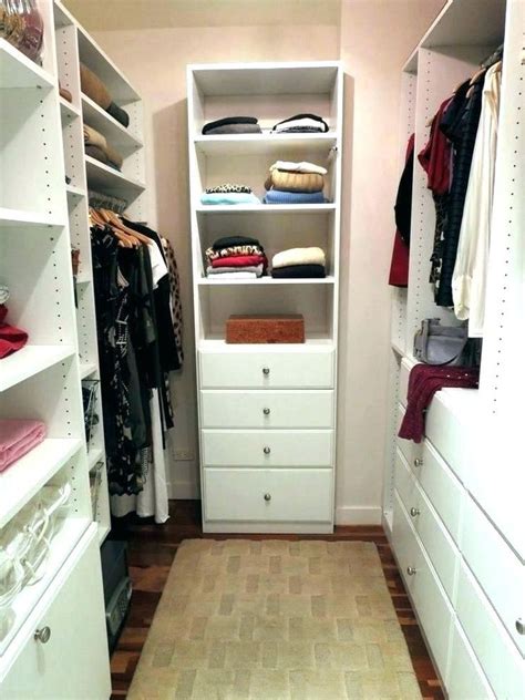 20 Awesome Small Walk In Closet Storage Ideas Small Closet Design