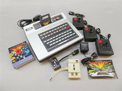1980s Vintage Magnavox Philips Odyssey 2 Video Game Console With 22
