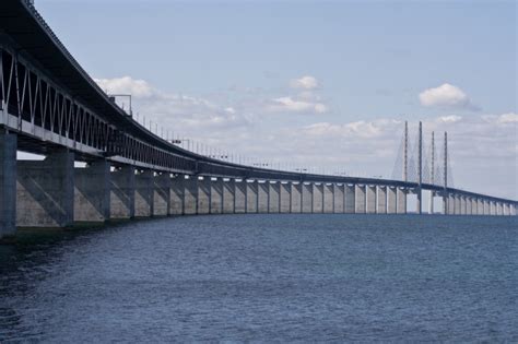 Most ships en route between the baltic sea and the north sea/atlantic pass through the ports cmp is one of scandinavia's largest port operators, handling more than 15.1 million tonnes of freight in. Most Oresund Malmo Kopenhaga - cena, opłaty, informacje, mapa