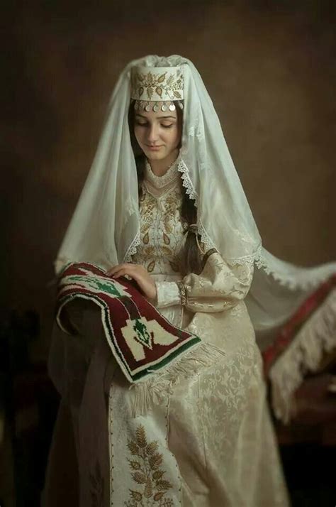 Տարազ Taraz Foto Atelier Marshalyan Yerevan Armenia Folk Clothing
