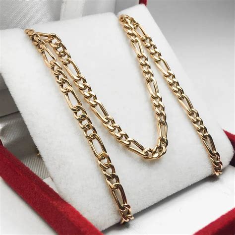 Cadenas de oro para hombres: 8 estilos y tendencias en joyería