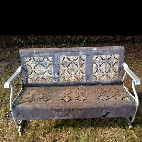 Plus, this bench comes with a glider feature that allows you to rock back and forth with ease. LocalPatio Vintage Metal Furniture And Tool | Vintage ...