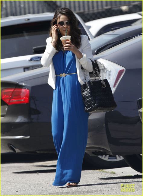 Mila Kunis Cools Off With Coffee Photo 2674591 Mila Kunis Photos Just Jared Entertainment News