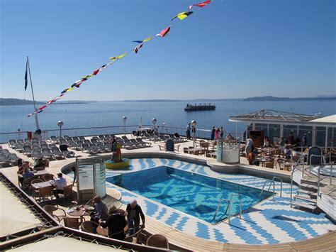 View westerdam stateroom pictures and descriptions at icruise.com. The Sea View Pool and Bar area on the back of the ...