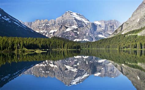 Glacier National Park Has Spectacularly Beautiful Unspoilt