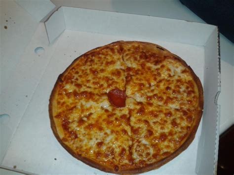 Ordered A Pepperoni Pizza Got Only One Pepperoni Meme Guy