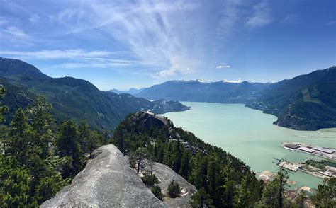 Hike The Stawamus Chief Vancouver Gowithguide Ph